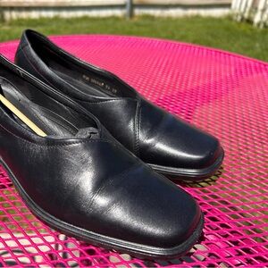Women’s Sz 39 New Black Loafers